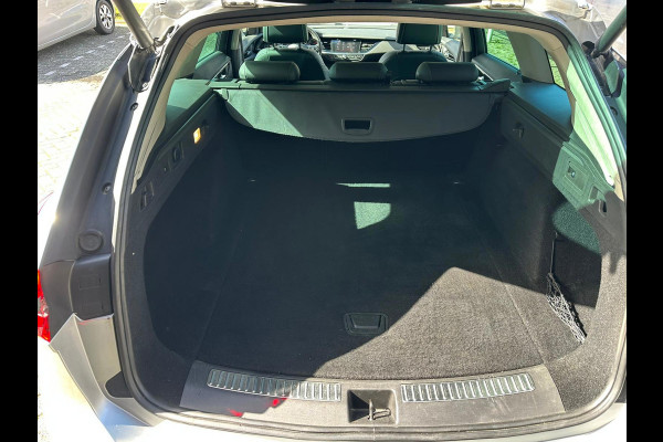 Opel Insignia SPORTS TOURER 1.5 Turbo Business Executive Camera! Stoelverw! LED!