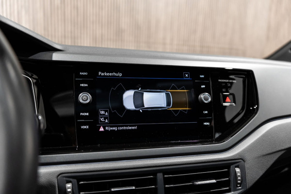 Volkswagen Taigo 1.0 TSI R-Line DSG IQ PANO LED