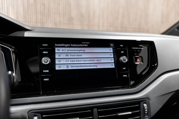 Volkswagen Taigo 1.0 TSI R-Line DSG IQ PANO LED