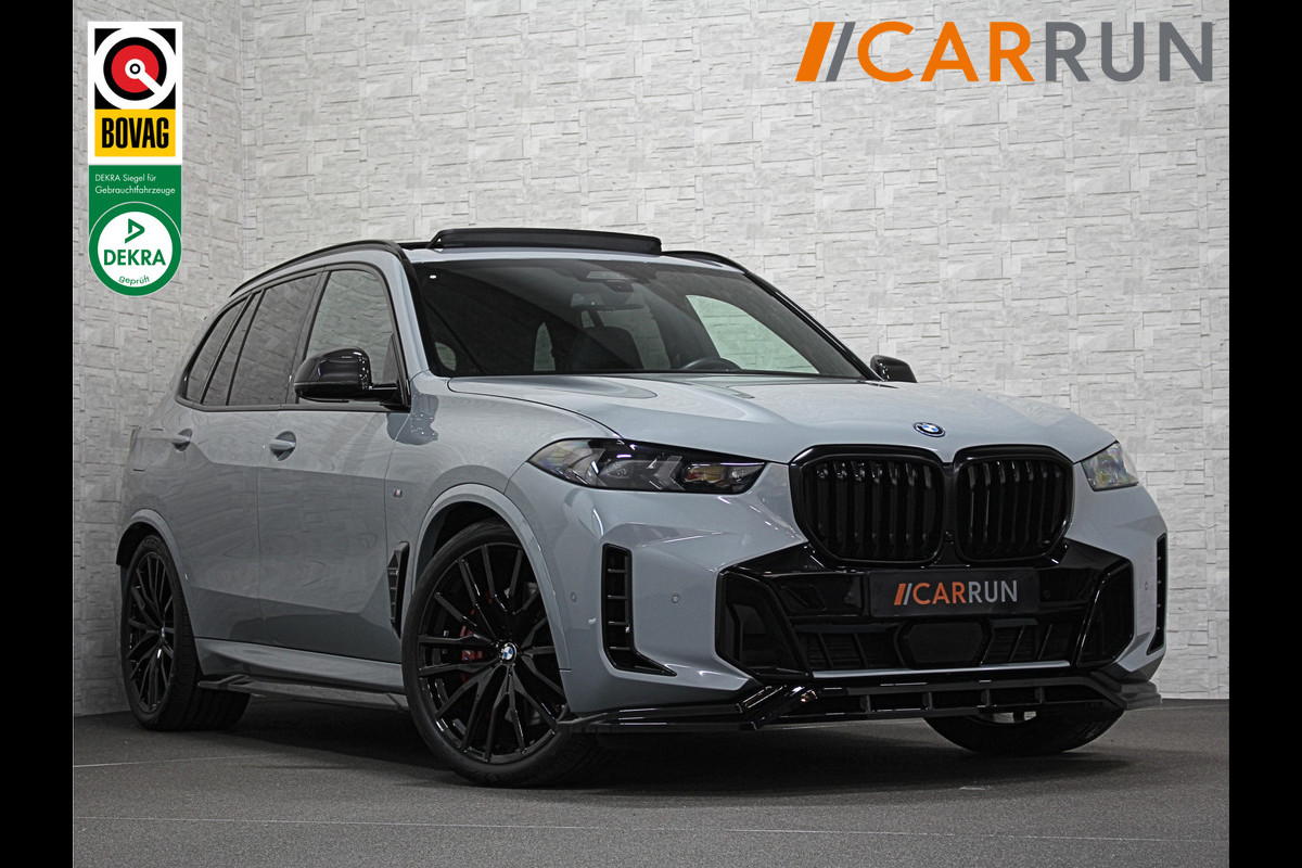 BMW X5 50e M-Sport Pro | M-Performance Stoelen | Achterasbesturing | Carbon | ACC | Panorama | 360 Camera | Soft-Close | Head-Up | M-Gordels | Trekhaak | Harman-Kardon | 22 inch | Individual Leder | Stoelventilatie | Stoelverwarming V+A | Keyless-Entry | Memory | Stuurverwarming | Iconic-Glow | Rij-Assist Pro | Beker Koeling & Verwarming | Zonwering |