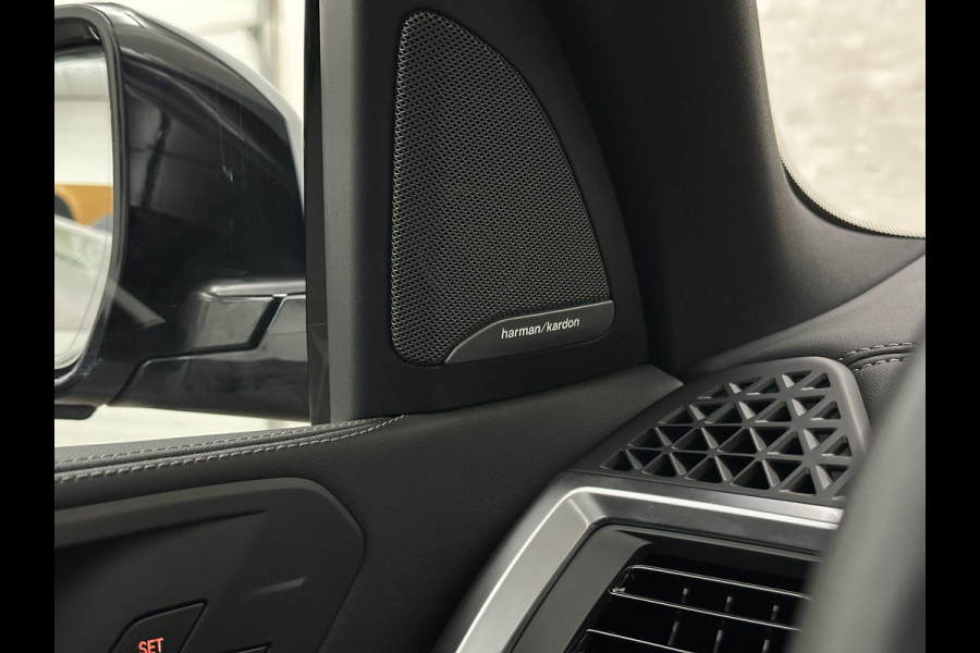 BMW X5 50e M-Sport Pro | M-Performance Stoelen | Achterasbesturing | Carbon | ACC | Panorama | 360 Camera | Soft-Close | Head-Up | M-Gordels | Trekhaak | Harman-Kardon | 22 inch | Individual Leder | Stoelventilatie | Stoelverwarming V+A | Keyless-Entry | Memory | Stuurverwarming | Iconic-Glow | Rij-Assist Pro | Beker Koeling & Verwarming | Zonwering |