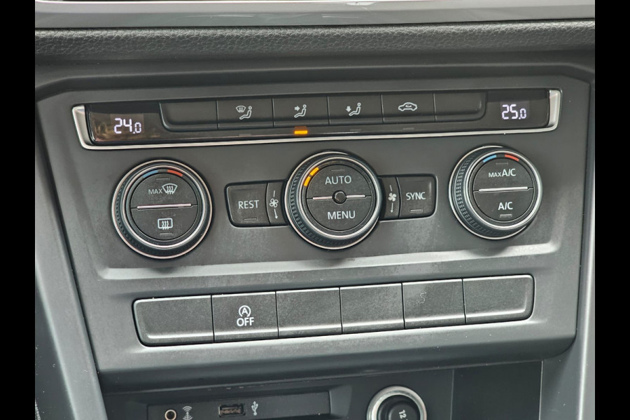 Volkswagen Touran 1.2 TSI Comfortline 7-persoons | Climatronic | Trekhaak | LMV | Cruise | App-connect |