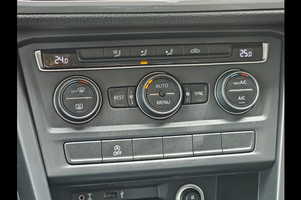 Volkswagen Touran 1.2 TSI Comfortline 7-persoons | Climatronic | Trekhaak | LMV | Cruise | App-connect |