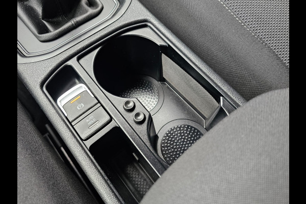 Volkswagen Touran 1.2 TSI Comfortline 7-persoons | Climatronic | Trekhaak | LMV | Cruise | App-connect |