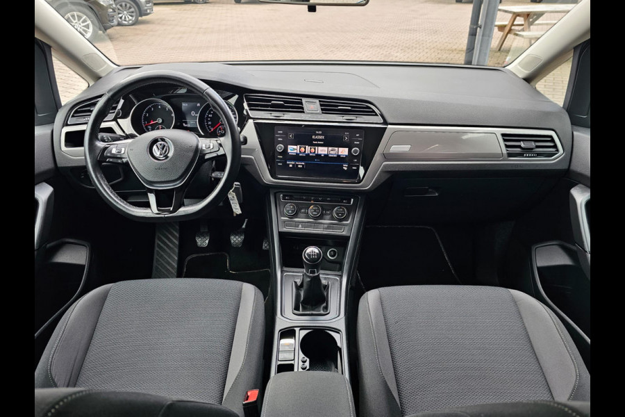 Volkswagen Touran 1.2 TSI Comfortline 7-persoons | Climatronic | Trekhaak | LMV | Cruise | App-connect |