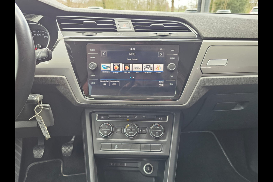 Volkswagen Touran 1.2 TSI Comfortline 7-persoons | Climatronic | Trekhaak | LMV | Cruise | App-connect |
