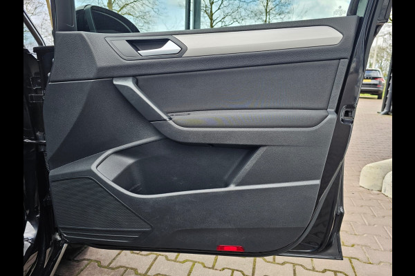 Volkswagen Touran 1.2 TSI Comfortline 7-persoons | Climatronic | Trekhaak | LMV | Cruise | App-connect |