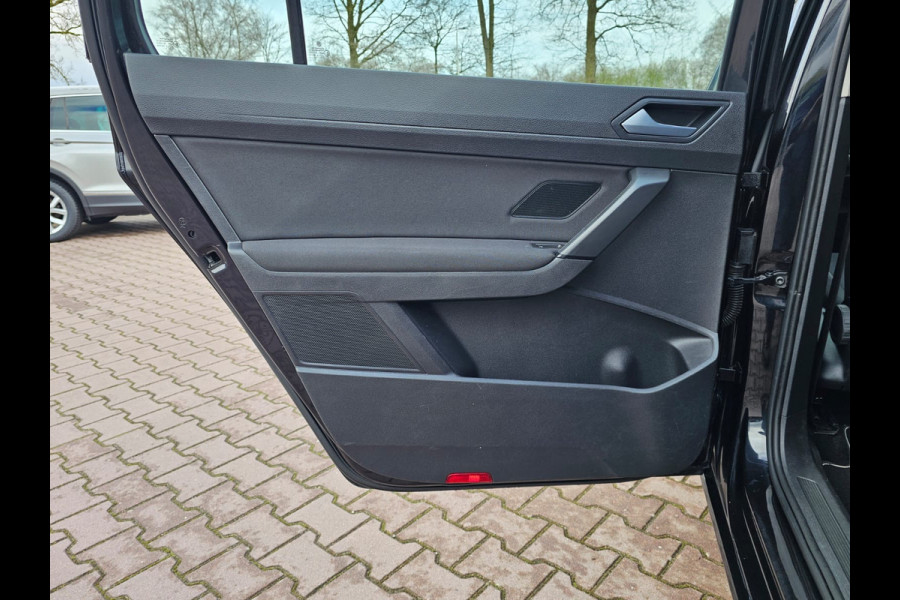 Volkswagen Touran 1.2 TSI Comfortline 7-persoons | Climatronic | Trekhaak | LMV | Cruise | App-connect |