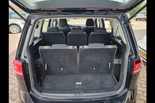Volkswagen Touran 1.2 TSI Comfortline 7-persoons | Climatronic | Trekhaak | LMV | Cruise | App-connect |