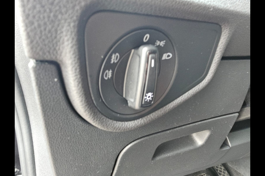 Volkswagen Touran 1.2 TSI Comfortline 7-persoons | Climatronic | Trekhaak | LMV | Cruise | App-connect |