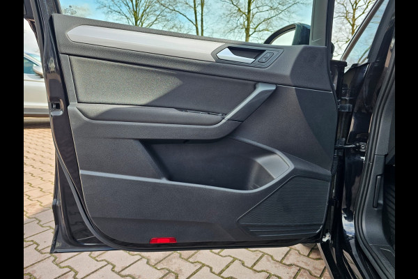 Volkswagen Touran 1.2 TSI Comfortline 7-persoons | Climatronic | Trekhaak | LMV | Cruise | App-connect |
