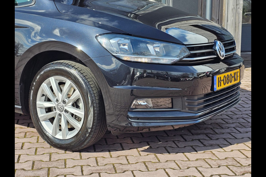 Volkswagen Touran 1.2 TSI Comfortline 7-persoons | Climatronic | Trekhaak | LMV | Cruise | App-connect |