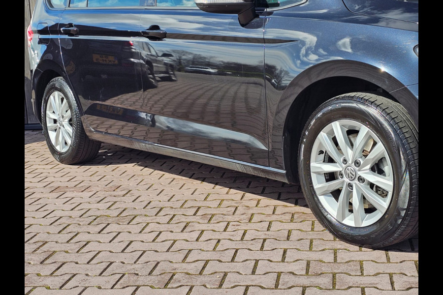Volkswagen Touran 1.2 TSI Comfortline 7-persoons | Climatronic | Trekhaak | LMV | Cruise | App-connect |