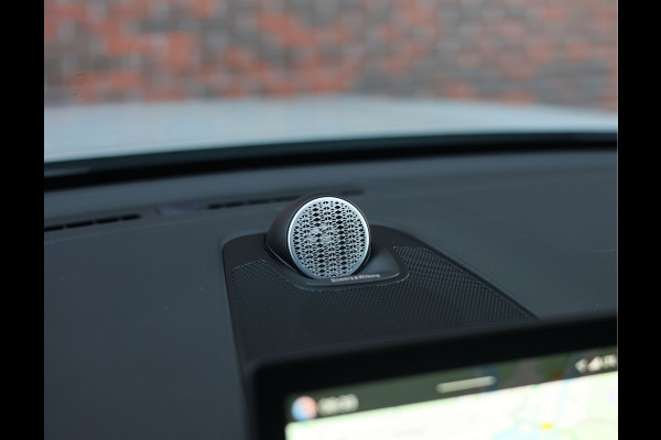 Volvo XC60 T8 AWD Polestar Engineered | Pano - Trekhaak - HUD