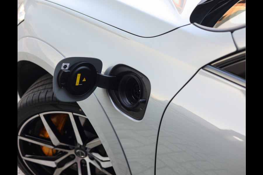 Volvo XC60 T8 AWD Polestar Engineered | Pano - Trekhaak - HUD