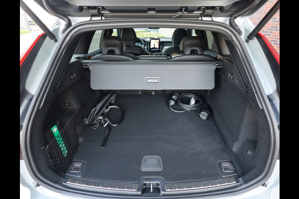Volvo XC60 T8 AWD Polestar Engineered | Pano - Trekhaak - HUD