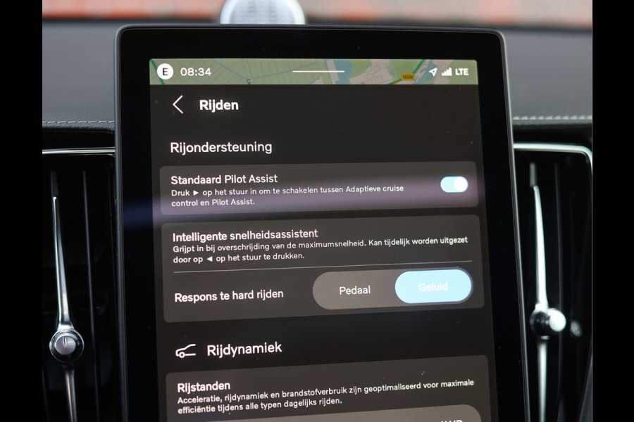 Volvo XC60 T8 AWD Polestar Engineered | Pano - Trekhaak - HUD