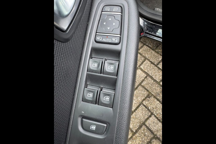 Renault Clio 0.9 TCe 5deurs Intens Airco/ECC,Navigatie,Half Leder Interieur