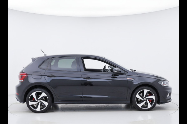 Volkswagen Polo 2.0 TSI GTI TSI 210PK DSG GTI-SPORT IQ-LIGHT/PDC/CARPLAY