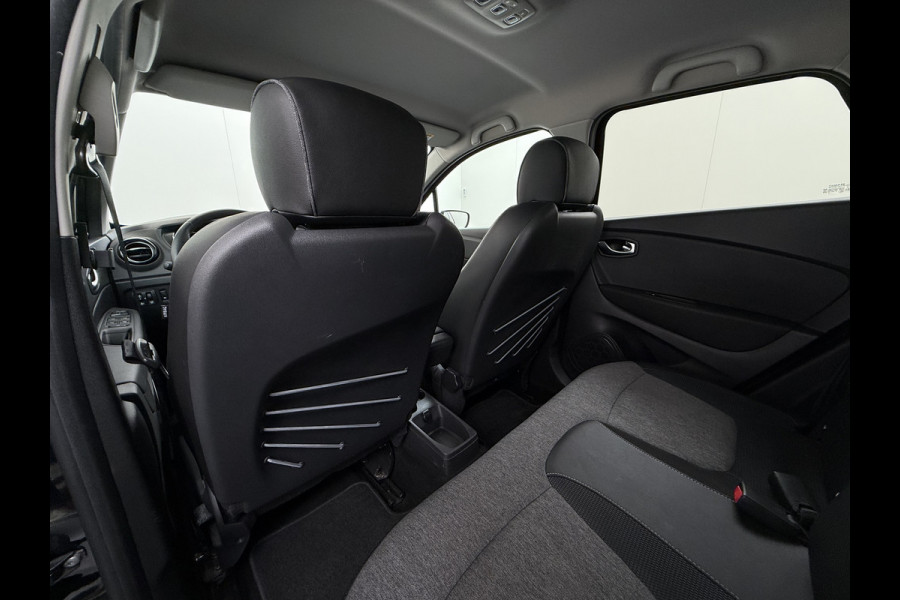 Renault Captur T 90pk Intens Navi Ecc Cruise Control Two-Tone Pdc Keyless 0.9 TCe Lmv 17" Led Regen-Lichtsensor Isofix Bluetooth Privacy Glas Mooie en complete Renault Captur 1148kg licht
