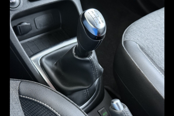 Renault Captur T 90pk Intens Navi Ecc Cruise Control Two-Tone Pdc Keyless 0.9 TCe Lmv 17" Led Regen-Lichtsensor Isofix Bluetooth Privacy Glas Mooie en complete Renault Captur 1148kg licht