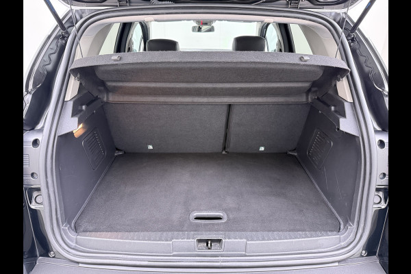 Renault Captur T 90pk Intens Navi Ecc Cruise Control Two-Tone Pdc Keyless 0.9 TCe Lmv 17" Led Regen-Lichtsensor Isofix Bluetooth Privacy Glas Mooie en complete Renault Captur 1148kg licht