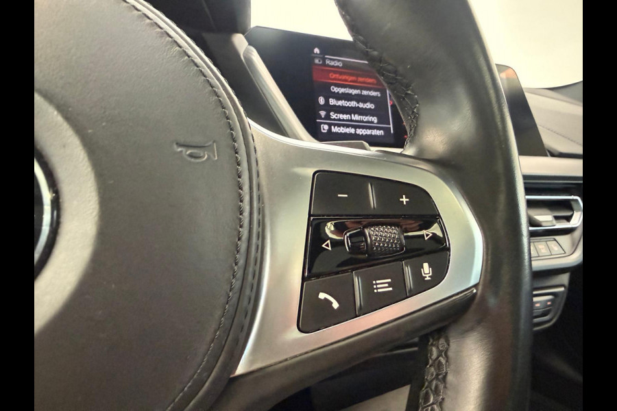 BMW 2 Serie Gran Coupé 218i Executive Edition M-Sport Shadow Line PDC Panoramadak LED 24 maanden garantie mogelijk (*vraag naar de voorwaarden)