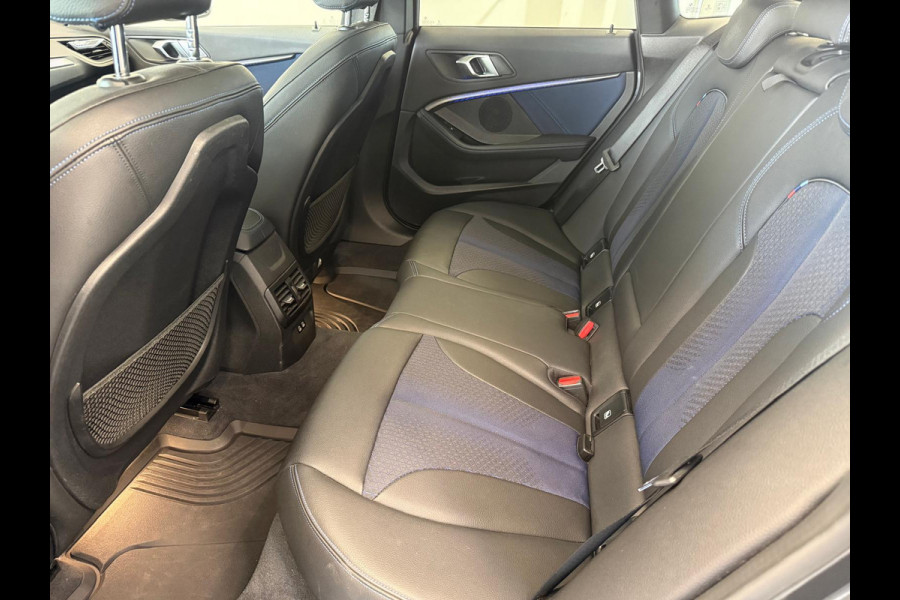 BMW 2 Serie Gran Coupé 218i Executive Edition M-Sport Shadow Line PDC Panoramadak LED 24 maanden garantie mogelijk (*vraag naar de voorwaarden)