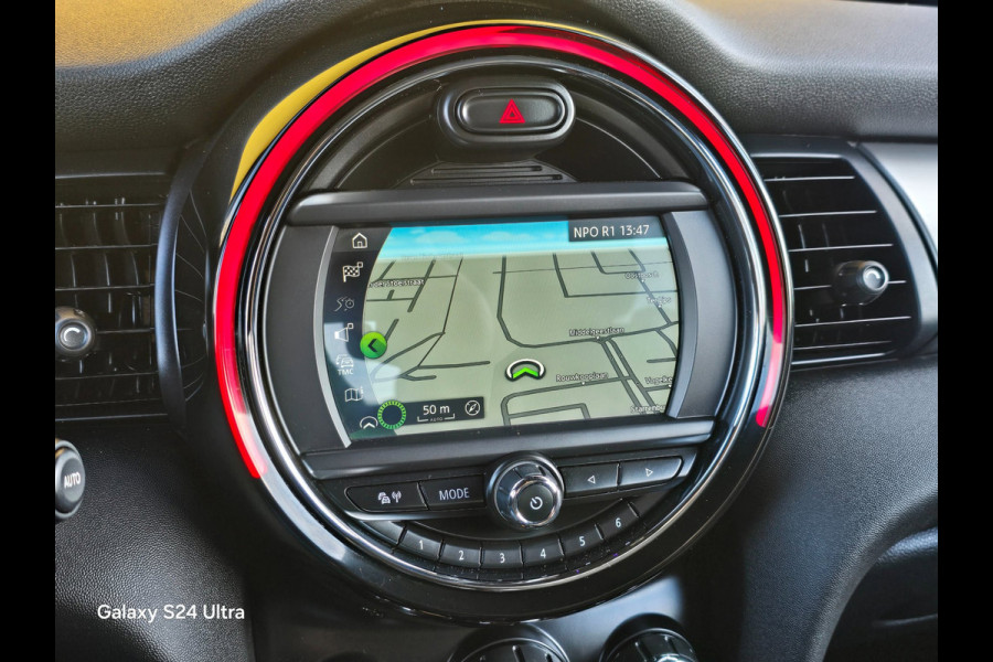 MINI Mini 1.5 Cooper Pepper / AUT / 136 Pk / Navi / CARPLAY / Ecc / Elek Pakket / Cruise Control / Led / Pdc / Allu Velgen