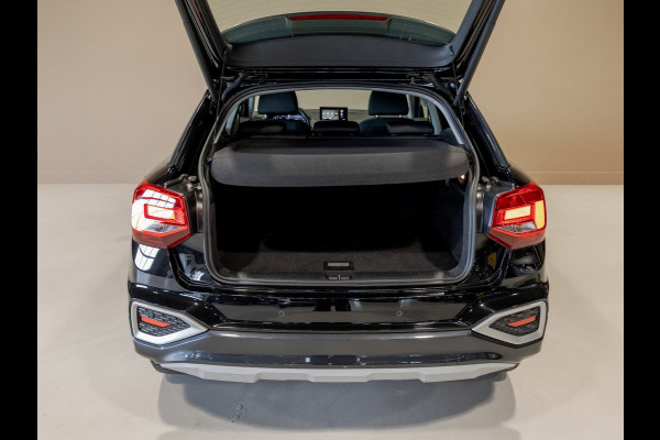 Audi Q2 35 TFSI Advanced edition / 150pk / Stoelverwarming / Adaptieve cruise control / Elektrische achterklep /