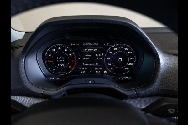 Audi Q2 35 TFSI Advanced edition / 150pk / Stoelverwarming / Adaptieve cruise control / Elektrische achterklep /