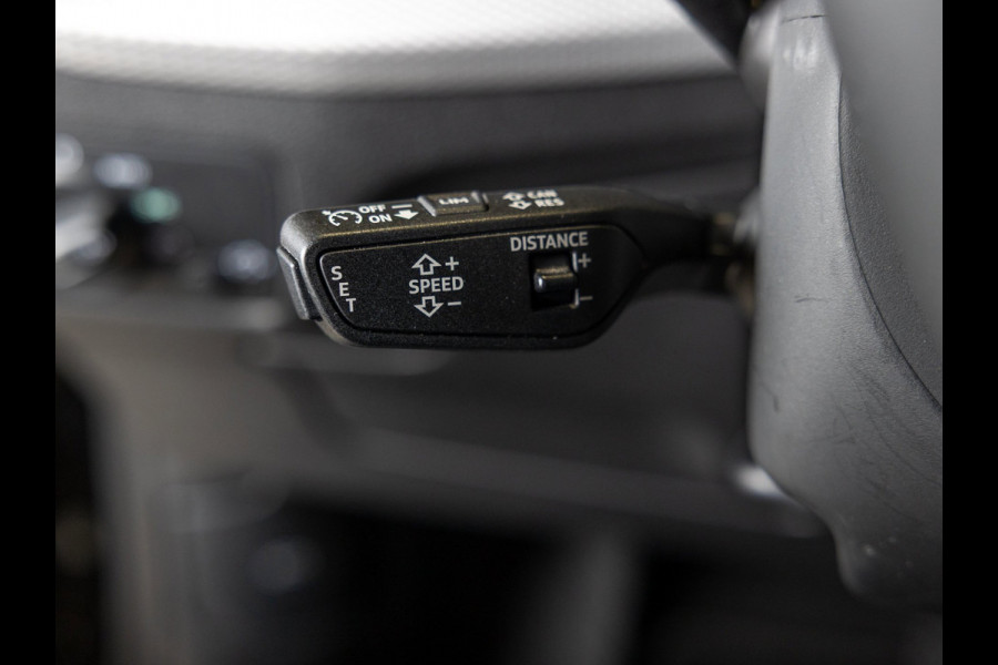Audi Q2 35 TFSI Advanced edition / 150pk / Stoelverwarming / Adaptieve cruise control / Elektrische achterklep /