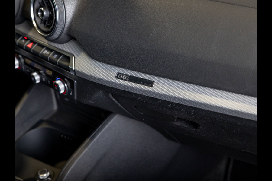 Audi Q2 35 TFSI Advanced edition / 150pk / Stoelverwarming / Adaptieve cruise control / Elektrische achterklep /