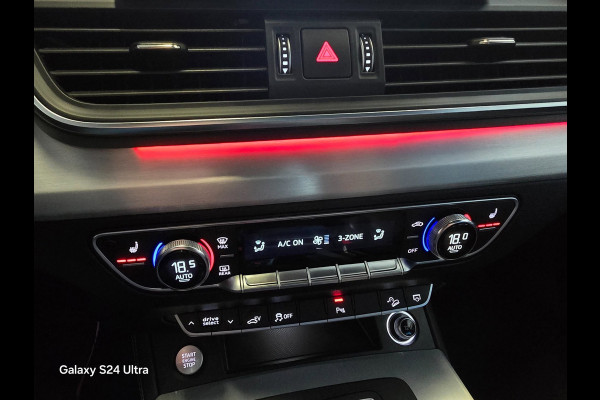 Audi Q5 55 TFSI e Quattro SQ5 Look / AUT / ACC / Navi / Ecc / Elek Pakket / Digital Cockpit / Open Panoramadak / Led / Pdc / 22 In