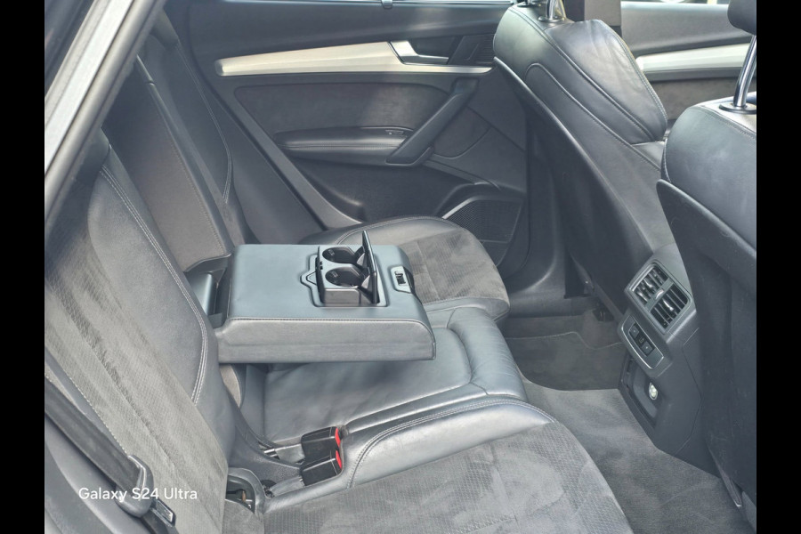 Audi Q5 55 TFSI e Quattro SQ5 Look / AUT / ACC / Navi / Ecc / Elek Pakket / Digital Cockpit / Open Panoramadak / Led / Pdc / 22 In