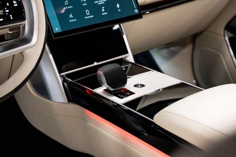 Land Rover Range Rover 3.0 P460e HSE PHEV *Panorama / Meridian / Memory / Ventilatie- & Massage / Soft-Close / Surround-view / HUD*