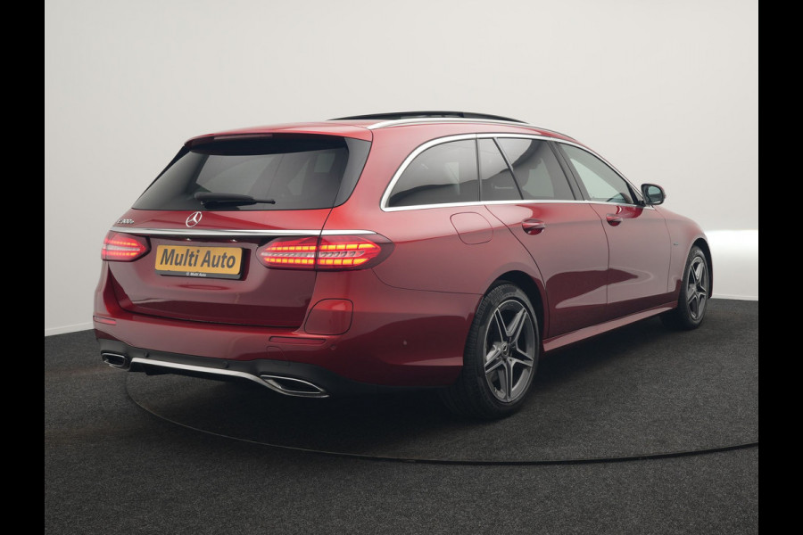 Mercedes-Benz E-Klasse Estate 300 e AMG Line PHEV 320pk | Luchtvering |  Panodak | Trekhaak af Fabriek | Adaptive Cruise | Head Up | Multibeam LED | Lederen Sportstoelen | Widscreen Navi | Sfeerverlichting | Camera |