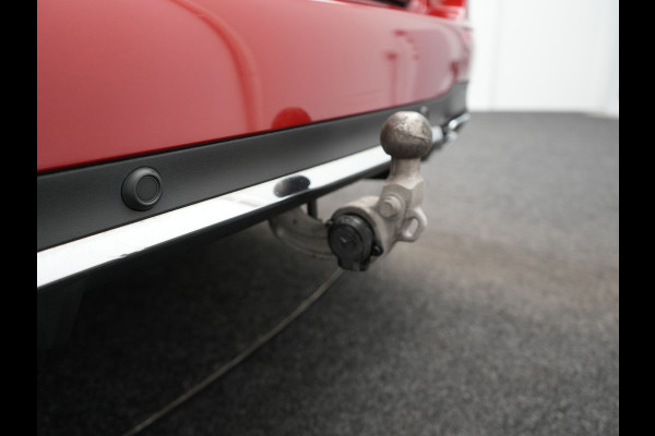 Mercedes-Benz E-Klasse Estate 300 e AMG Line PHEV 320pk | Luchtvering |  Panodak | Trekhaak af Fabriek | Adaptive Cruise | Head Up | Multibeam LED | Lederen Sportstoelen | Widscreen Navi | Sfeerverlichting | Camera |