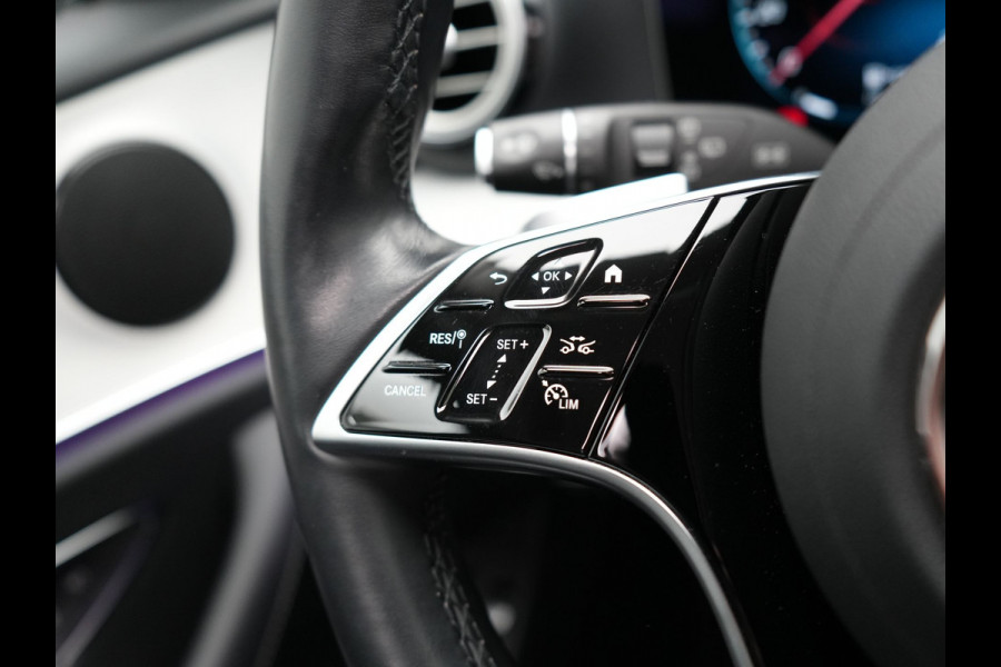 Mercedes-Benz E-Klasse Estate 300 e AMG Line PHEV 320pk | Luchtvering |  Panodak | Trekhaak af Fabriek | Adaptive Cruise | Head Up | Multibeam LED | Lederen Sportstoelen | Widscreen Navi | Sfeerverlichting | Camera |