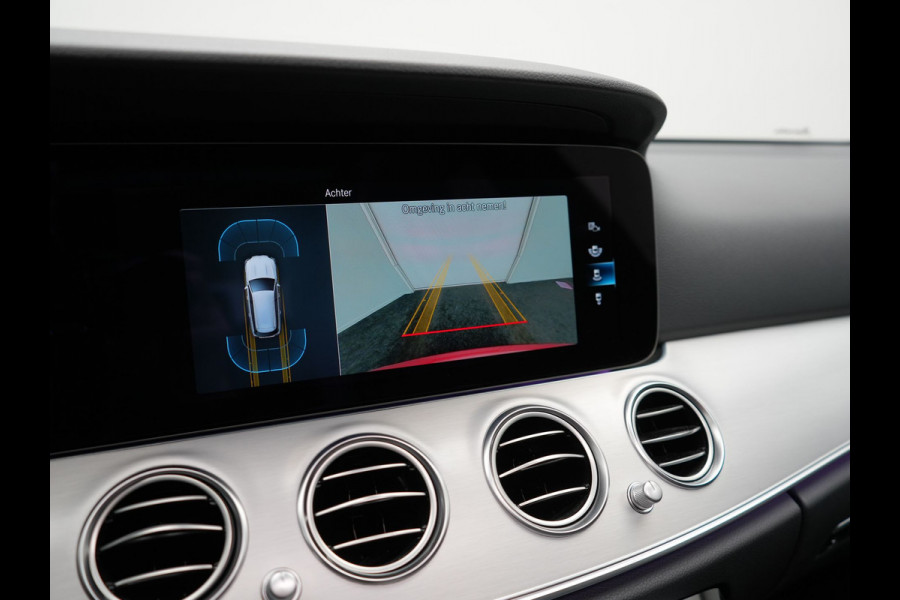 Mercedes-Benz E-Klasse Estate 300 e AMG Line PHEV 320pk | Luchtvering |  Panodak | Trekhaak af Fabriek | Adaptive Cruise | Head Up | Multibeam LED | Lederen Sportstoelen | Widscreen Navi | Sfeerverlichting | Camera |