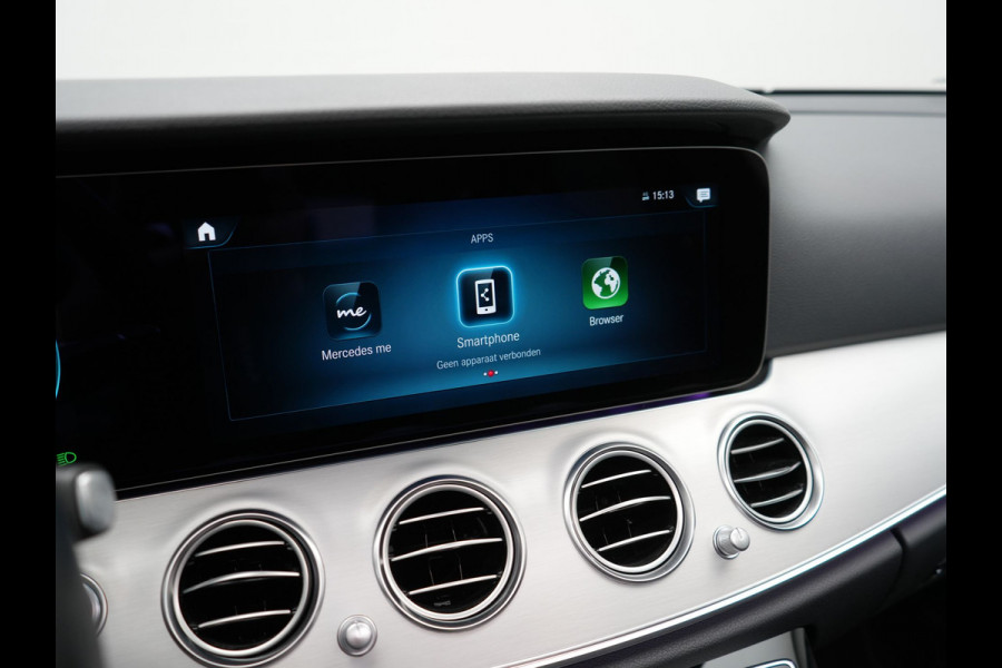 Mercedes-Benz E-Klasse Estate 300 e AMG Line PHEV 320pk | Luchtvering |  Panodak | Trekhaak af Fabriek | Adaptive Cruise | Head Up | Multibeam LED | Lederen Sportstoelen | Widscreen Navi | Sfeerverlichting | Camera |