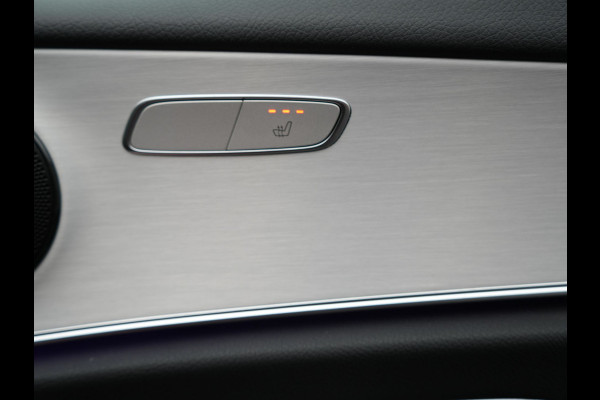 Mercedes-Benz E-Klasse Estate 300 e AMG Line PHEV 320pk | Luchtvering |  Panodak | Trekhaak af Fabriek | Adaptive Cruise | Head Up | Multibeam LED | Lederen Sportstoelen | Widscreen Navi | Sfeerverlichting | Camera |