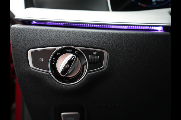 Mercedes-Benz E-Klasse Estate 300 e AMG Line PHEV 320pk | Luchtvering |  Panodak | Trekhaak af Fabriek | Adaptive Cruise | Head Up | Multibeam LED | Lederen Sportstoelen | Widscreen Navi | Sfeerverlichting | Camera |