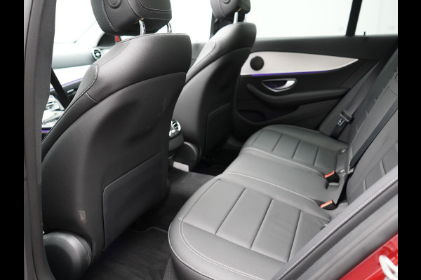 Mercedes-Benz E-Klasse Estate 300 e AMG Line PHEV 320pk | Luchtvering |  Panodak | Trekhaak af Fabriek | Adaptive Cruise | Head Up | Multibeam LED | Lederen Sportstoelen | Widscreen Navi | Sfeerverlichting | Camera |