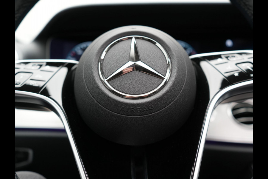 Mercedes-Benz E-Klasse Estate 300 e AMG Line PHEV 320pk | Luchtvering |  Panodak | Trekhaak af Fabriek | Adaptive Cruise | Head Up | Multibeam LED | Lederen Sportstoelen | Widscreen Navi | Sfeerverlichting | Camera |
