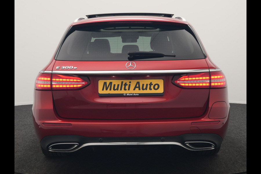 Mercedes-Benz E-Klasse Estate 300 e AMG Line PHEV 320pk | Luchtvering |  Panodak | Trekhaak af Fabriek | Adaptive Cruise | Head Up | Multibeam LED | Lederen Sportstoelen | Widscreen Navi | Sfeerverlichting | Camera |