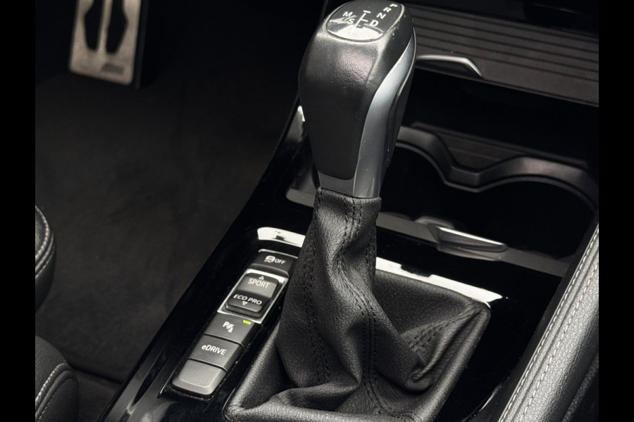 BMW X2 XDrive25e High Executive M-Pakket | Schuif-Kantel dak | Memory | Camera | Stoelverwarming | Elek. Achterklep