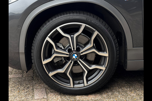 BMW X2 XDrive25e High Executive M-Pakket | Schuif-Kantel dak | Memory | Camera | Stoelverwarming | Elek. Achterklep