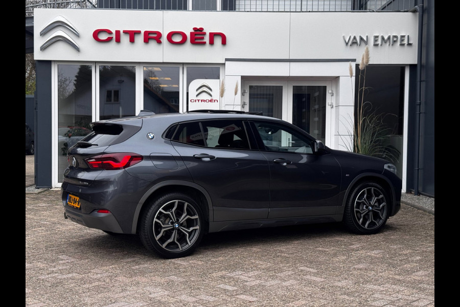 BMW X2 XDrive25e High Executive M-Pakket | Schuif-Kantel dak | Memory | Camera | Stoelverwarming | Elek. Achterklep