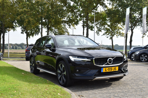 Volvo V60 Cross Country B5 265PK Automaat AWD Pro | Trekhaak | ACC | Blis | Camera | Styling kit | 20"LMV